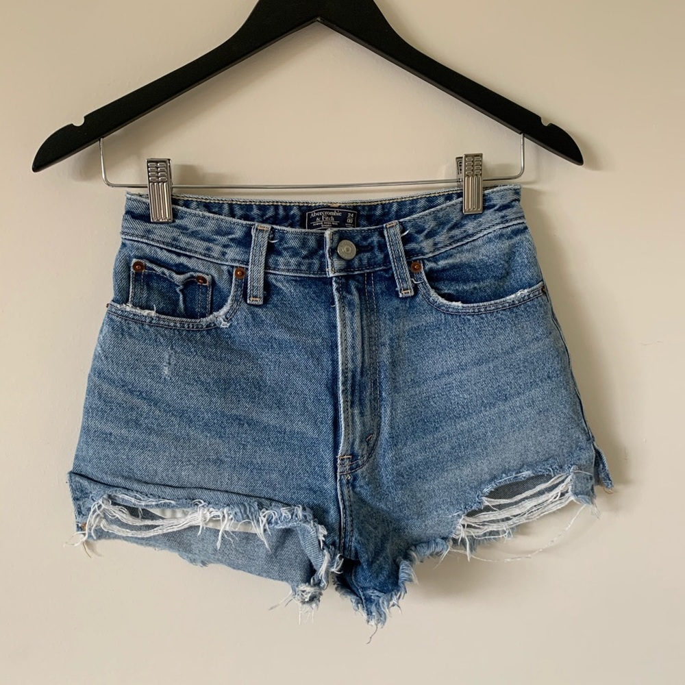 A&F Annie Highrise Shorts